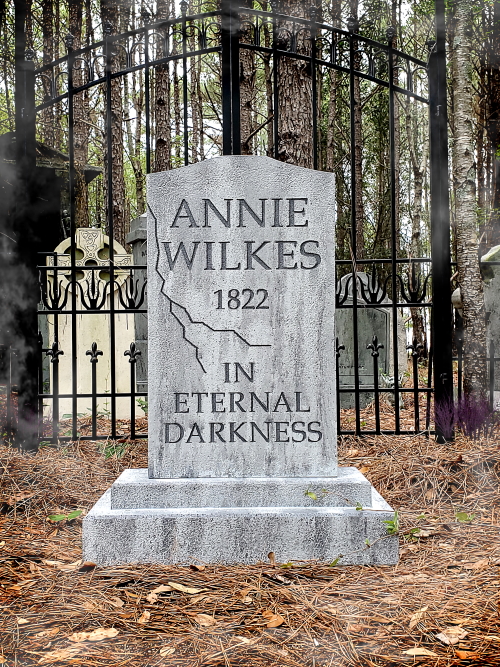 AnnieWilkesTombstone1web